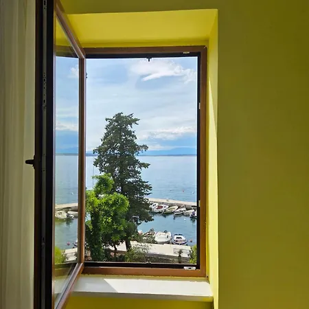 Fiore Seaview Rooms - Premium Location 3* Selce
