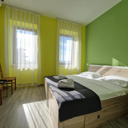 Fiore Seaview - Premium Location