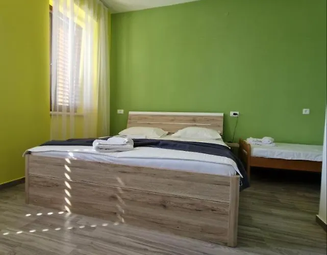 Fiore Seaview - Premium Location Hotel 3*