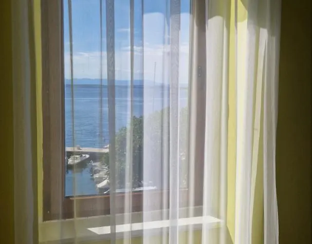 Hotel Fiore Seaview - Premium Location 3*