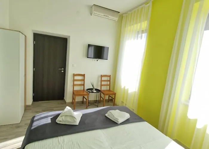 Hotel Fiore Seaview - Premium Location 3*