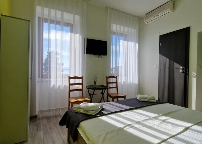Fiore Seaview - Premium Location 3* Selce